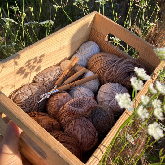 Willkommen bei Lovingly Crafted Art – mein Ort für Herzmaschen, Visionen und kreatives Miteinander