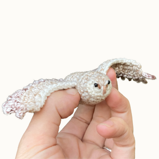 Schleiereule Selene | Miniatur Premium-Häkelanleitung (DE/EN)